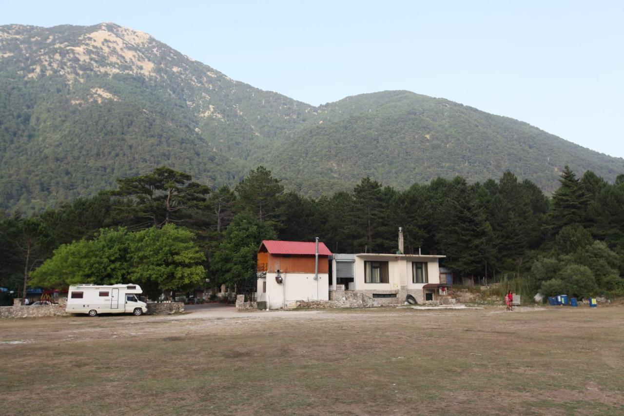 Hamiti Camping Center Dukat Bagian luar foto