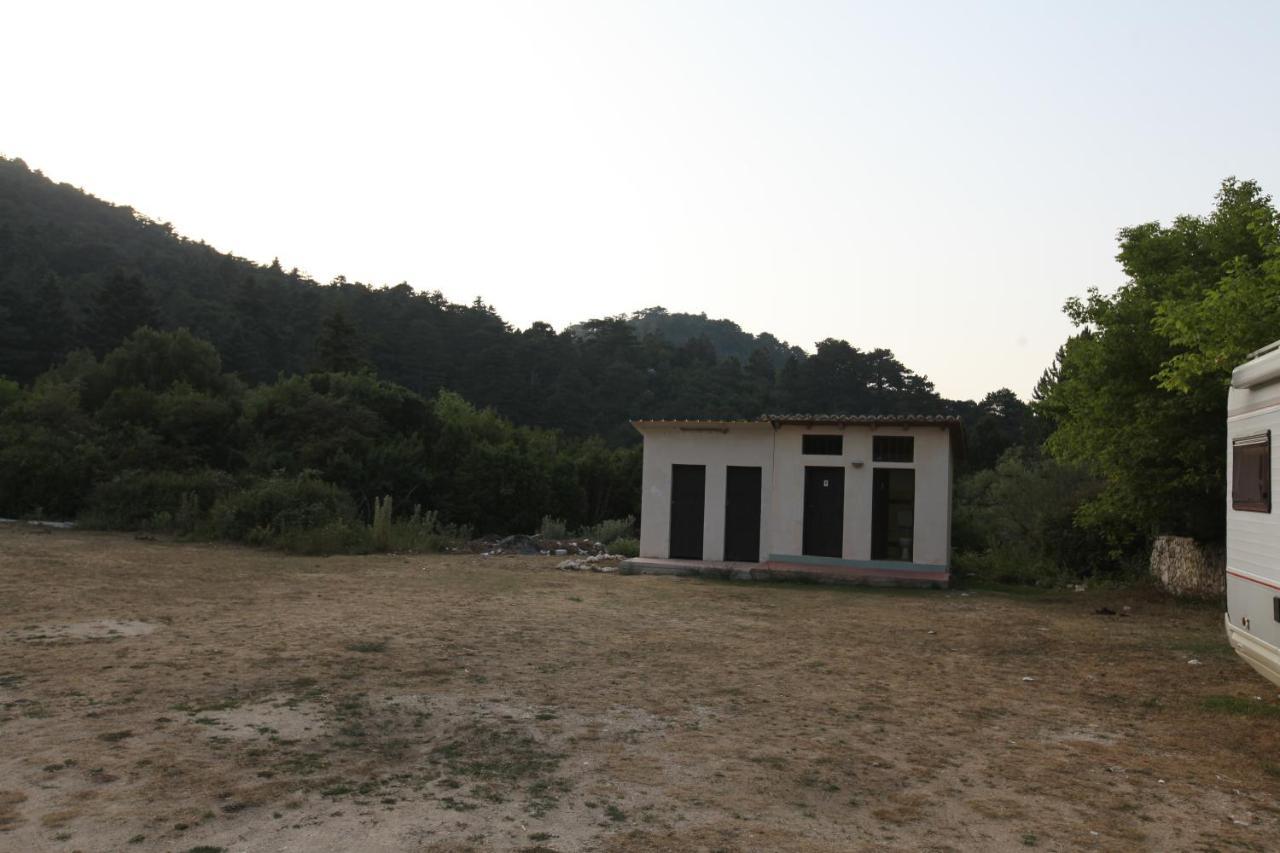 Hamiti Camping Center Dukat Bagian luar foto