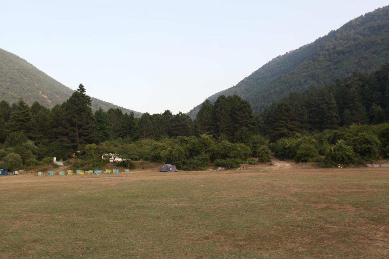 Hamiti Camping Center Dukat Bagian luar foto
