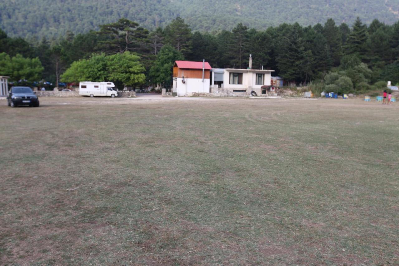 Hamiti Camping Center Dukat Bagian luar foto
