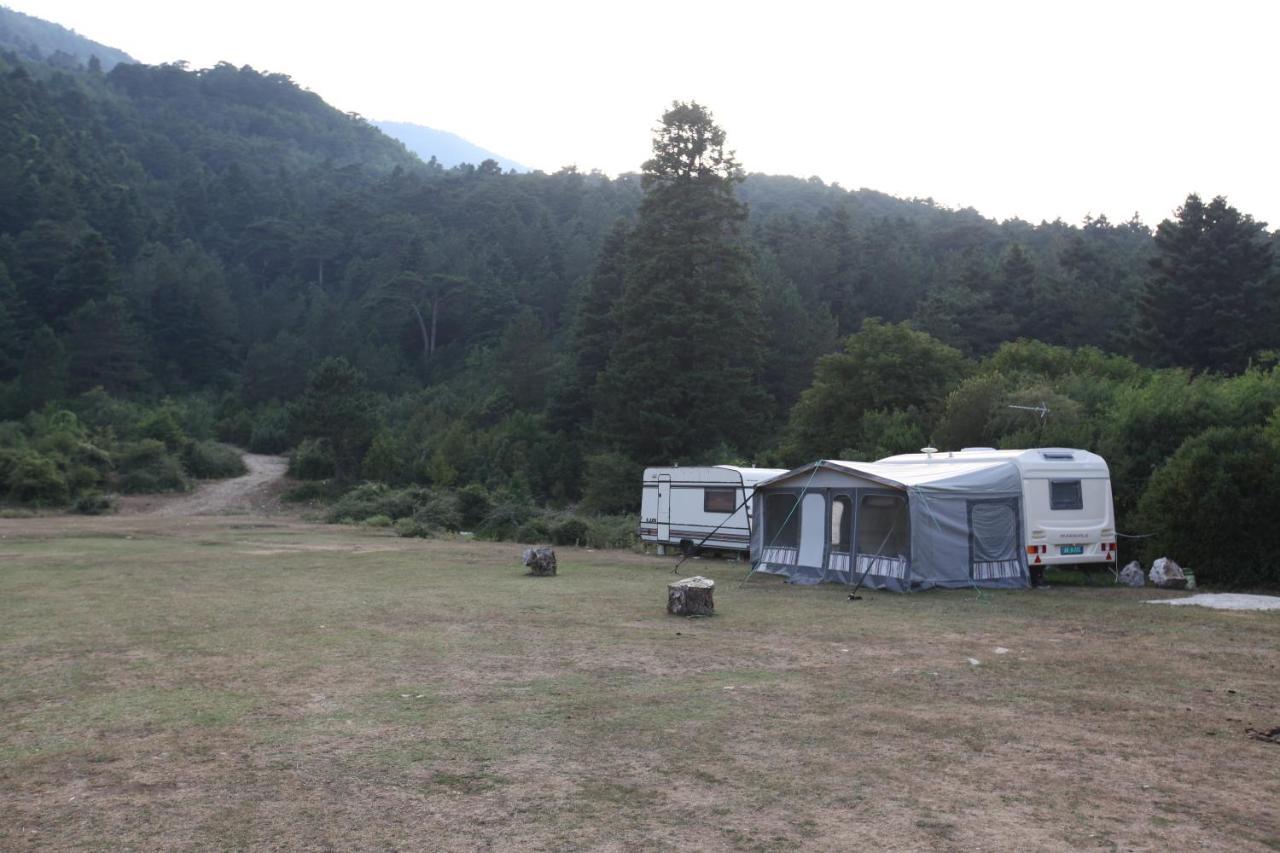Hamiti Camping Center Dukat Bagian luar foto